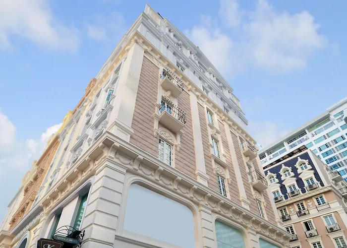 Royal President Hotel